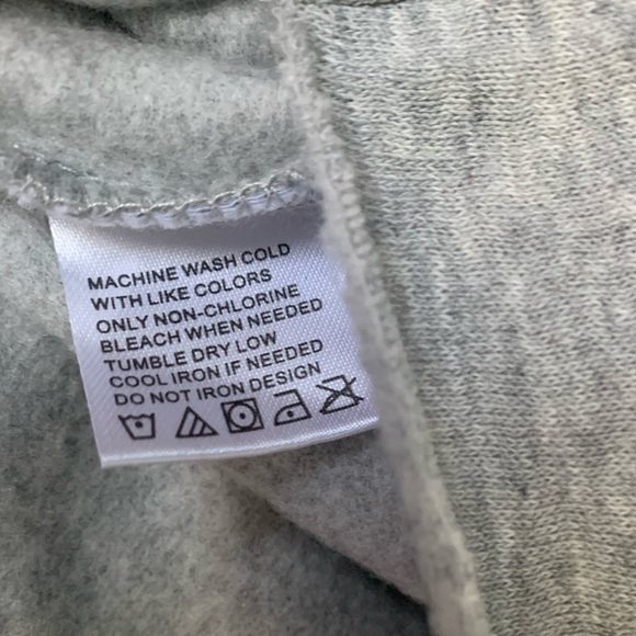 Peanuts (XL)Ladies Crop Top, Long Sleeve, round neck & fleece lined;lightweight - Picture 7 of 7